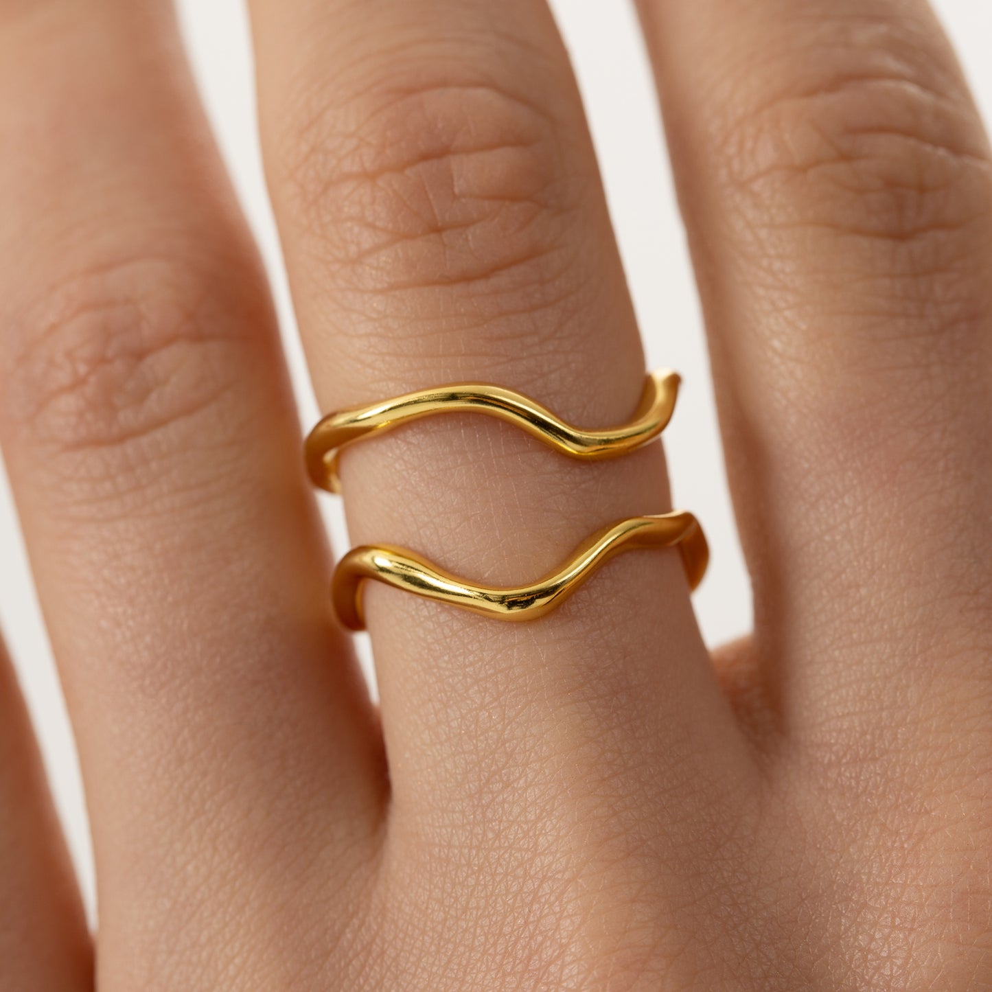 polaris golden ring, 925 silver ring, 18k gold plated, adjustable, hypoallergenic, close-up